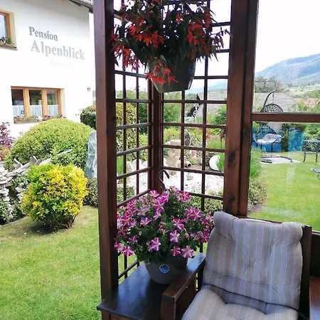 Alpenblick Mutters